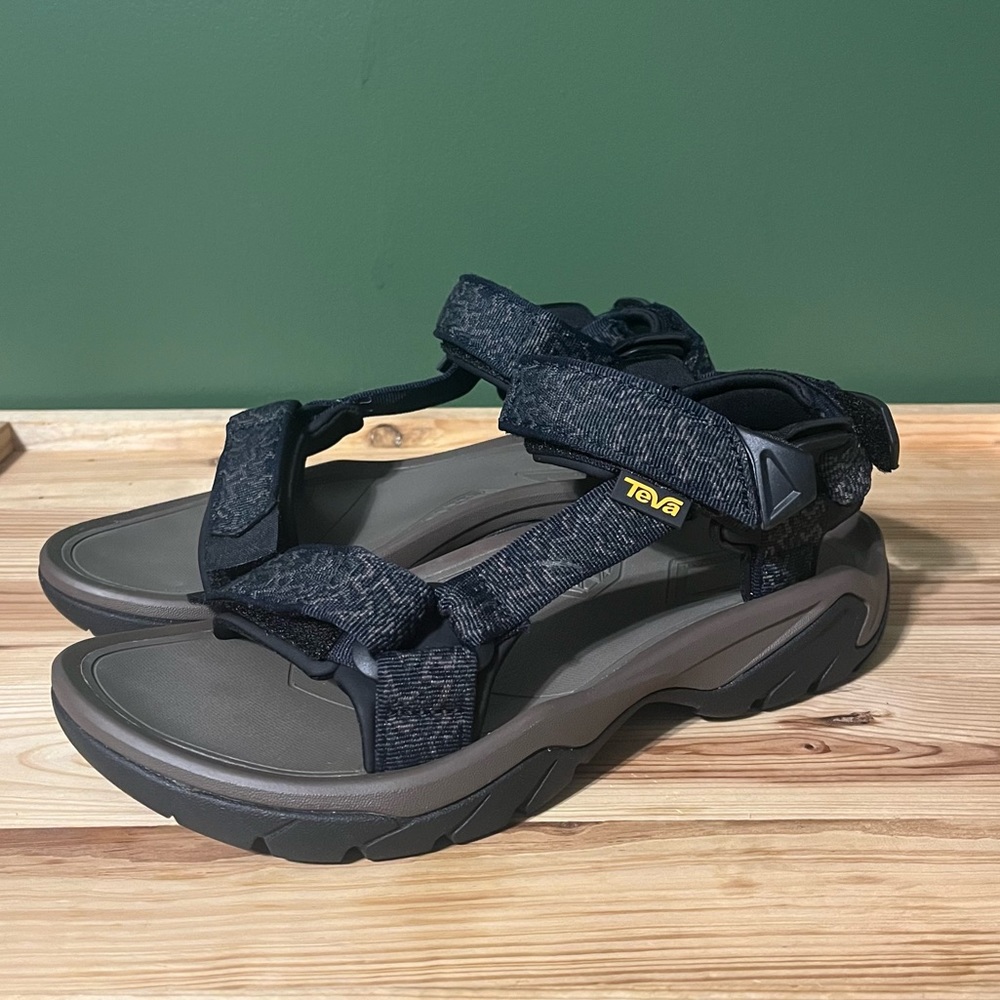 Teva Men's Terra Fi 5 Universal Sandal RAVINE TOTAL ECLIPSE Size US 7